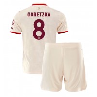 Dres Bayern Munich Leon Goretzka #8 Tretina pre deti 2024-25 Krátky Rukáv (+ trenírky)